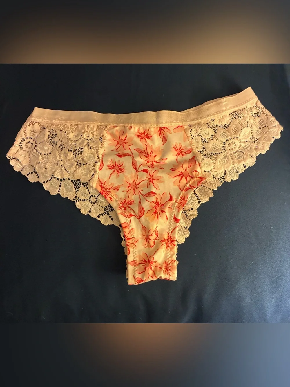 Set of 2 Bikinis Calvin Klein and Marilyn Monroe  - NEW
